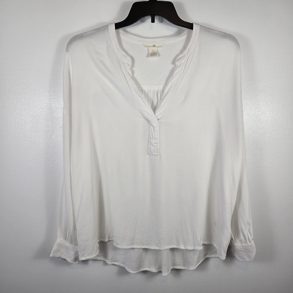 H&M L.O.G.G. Ivory White Crepe Long Sleeve V-Neck Popover Tunic Top Size 8